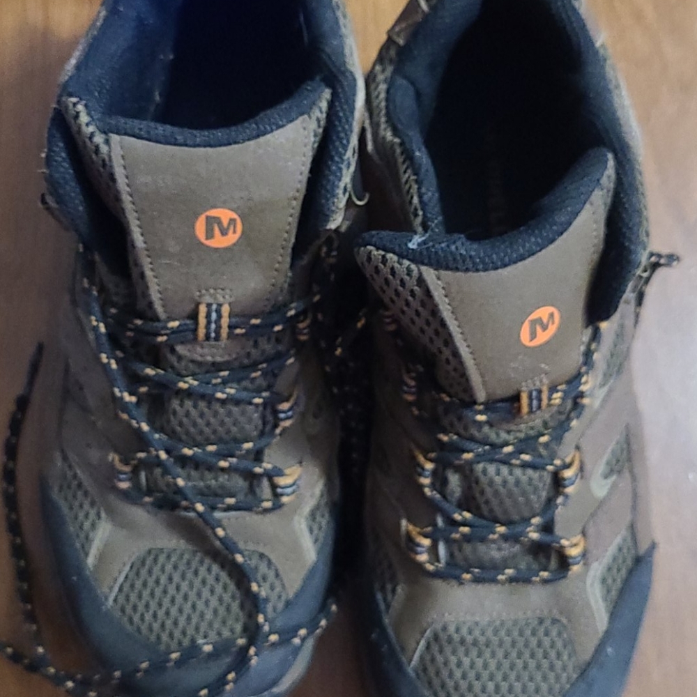 Boys Merrell hiking boots